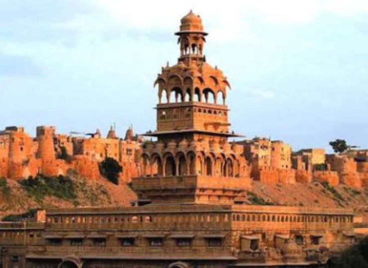 Tazia Tower and Badal Palace Trip Packages